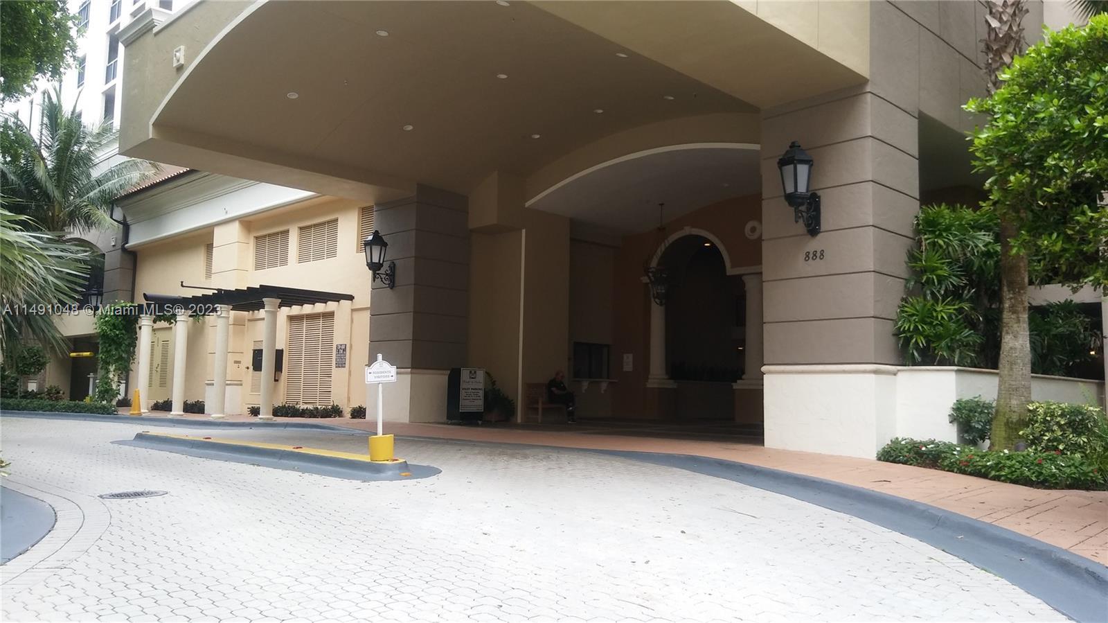 Photo of 888 Douglas Rd #110 in Coral Gables, FL
