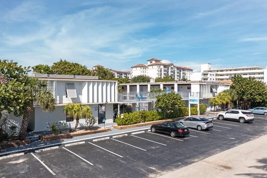 Photo of 115 Inlet Wy in Palm Beach Shores, FL
