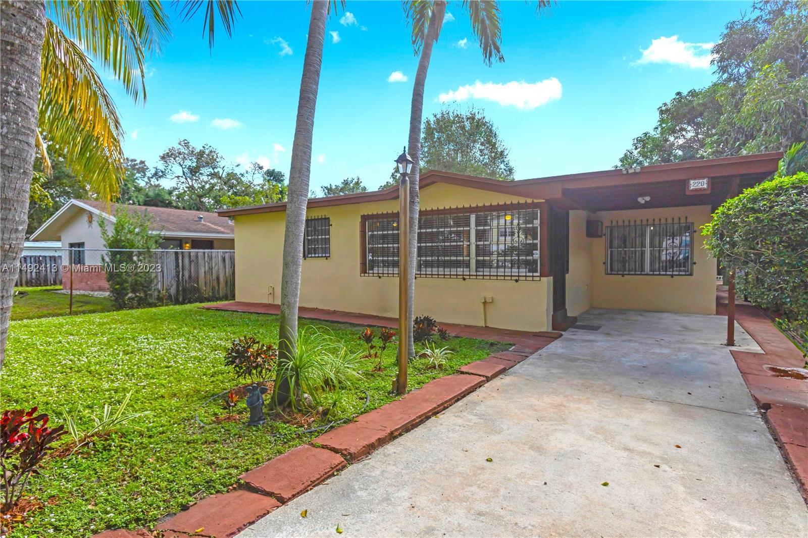 Photo of 220 SW 11th St in Fort Lauderdale, FL
