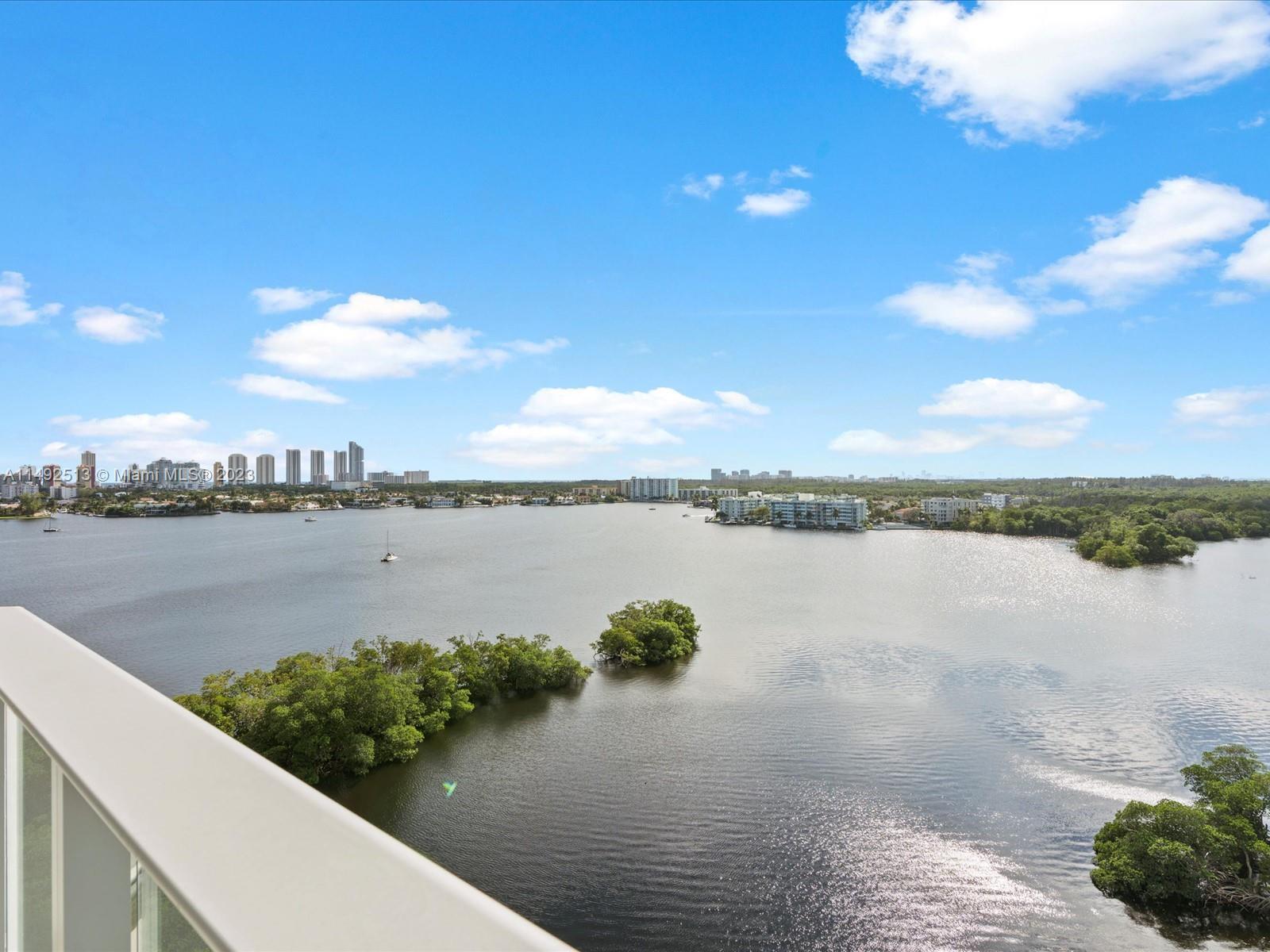 Photo of 17111 Biscayne Blvd #1104 in North Miami Beach, FL