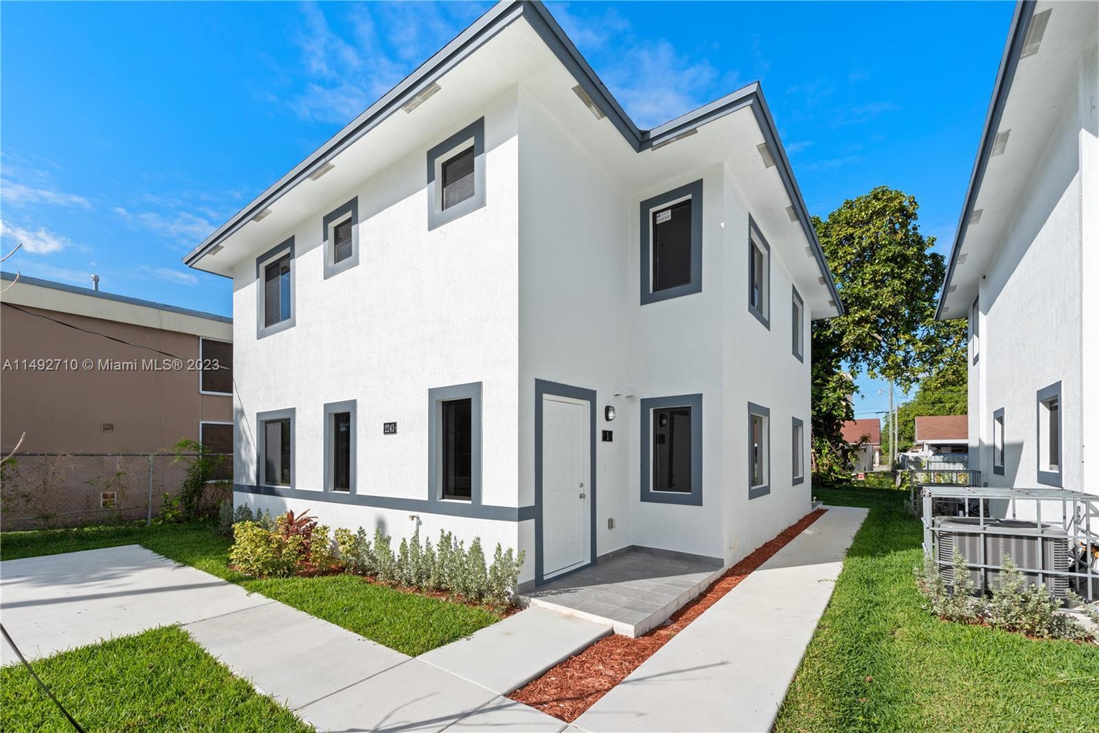 Photo of 1821 NW 69th St in Miami, FL