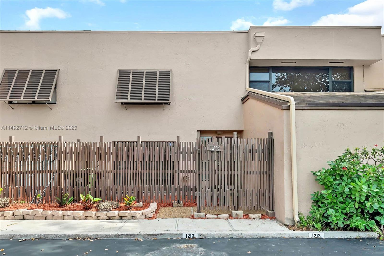 Photo of 1213 NW 123rd Ave in Pembroke Pines, FL