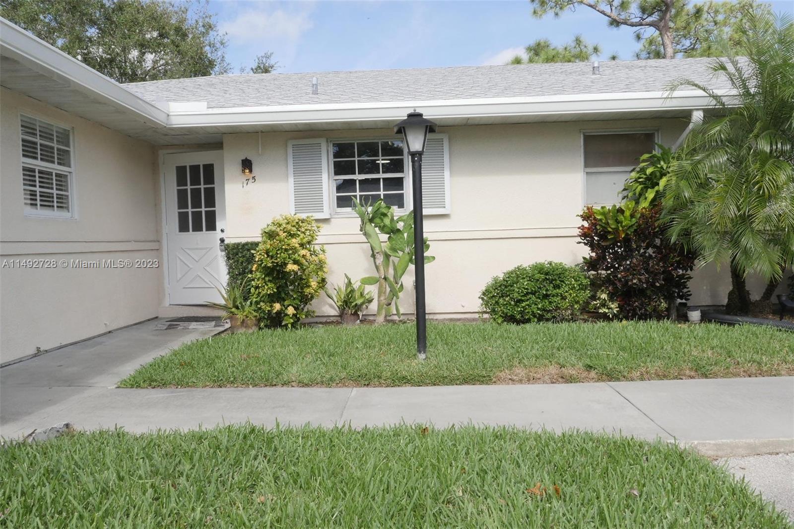 Photo of 175 Cape Cod Cir #175 in Lake Worth, FL