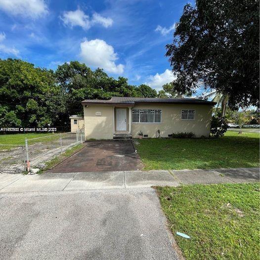 Photo of 12825 NW 13th Ave in North Miami, FL