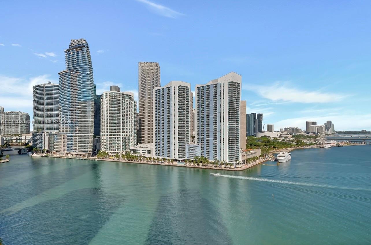 Photo of 848 Brickell Key Dr #1906 in Miami, FL