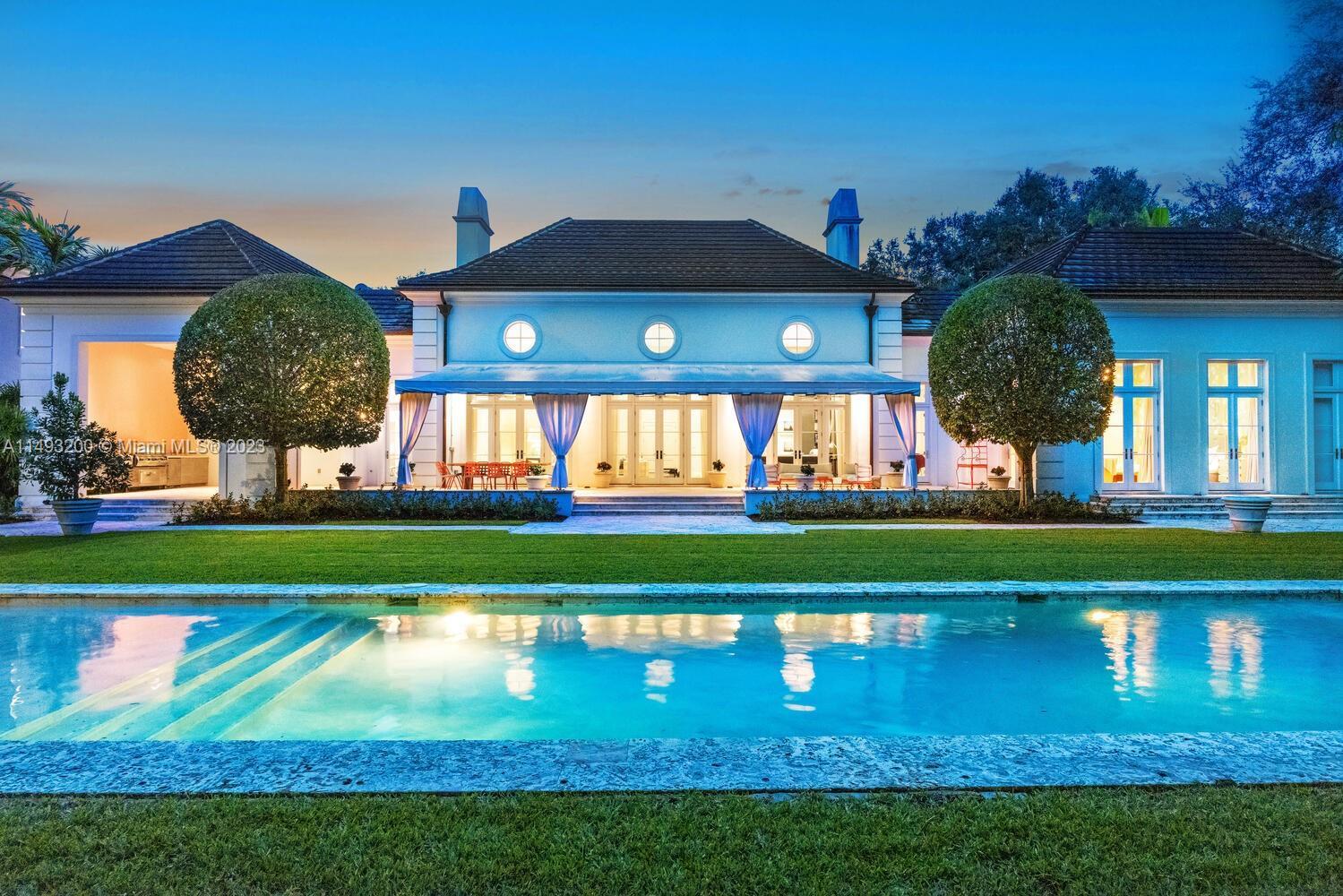 Photo of 630 Sunset Dr in Coral Gables, FL