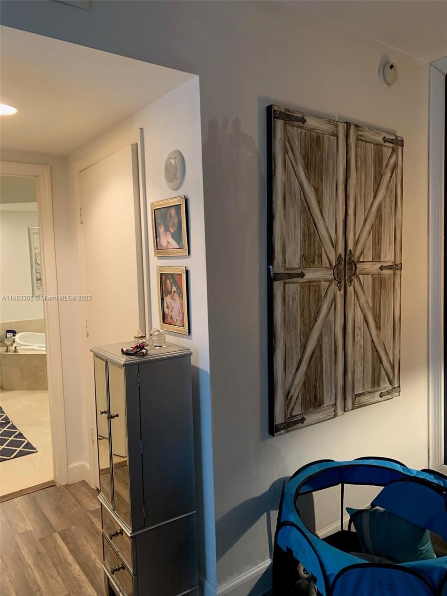 Photo of 15051 Royal Oaks Ln #1005 in North Miami, FL
