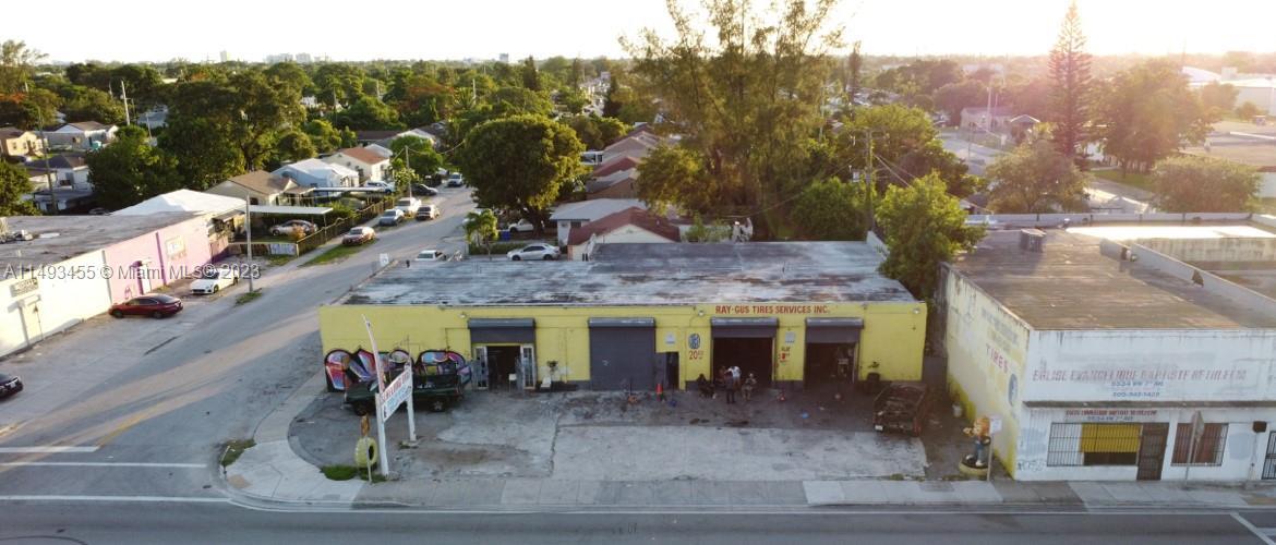 Photo of 6500 NW 7th Ave in Miami, FL