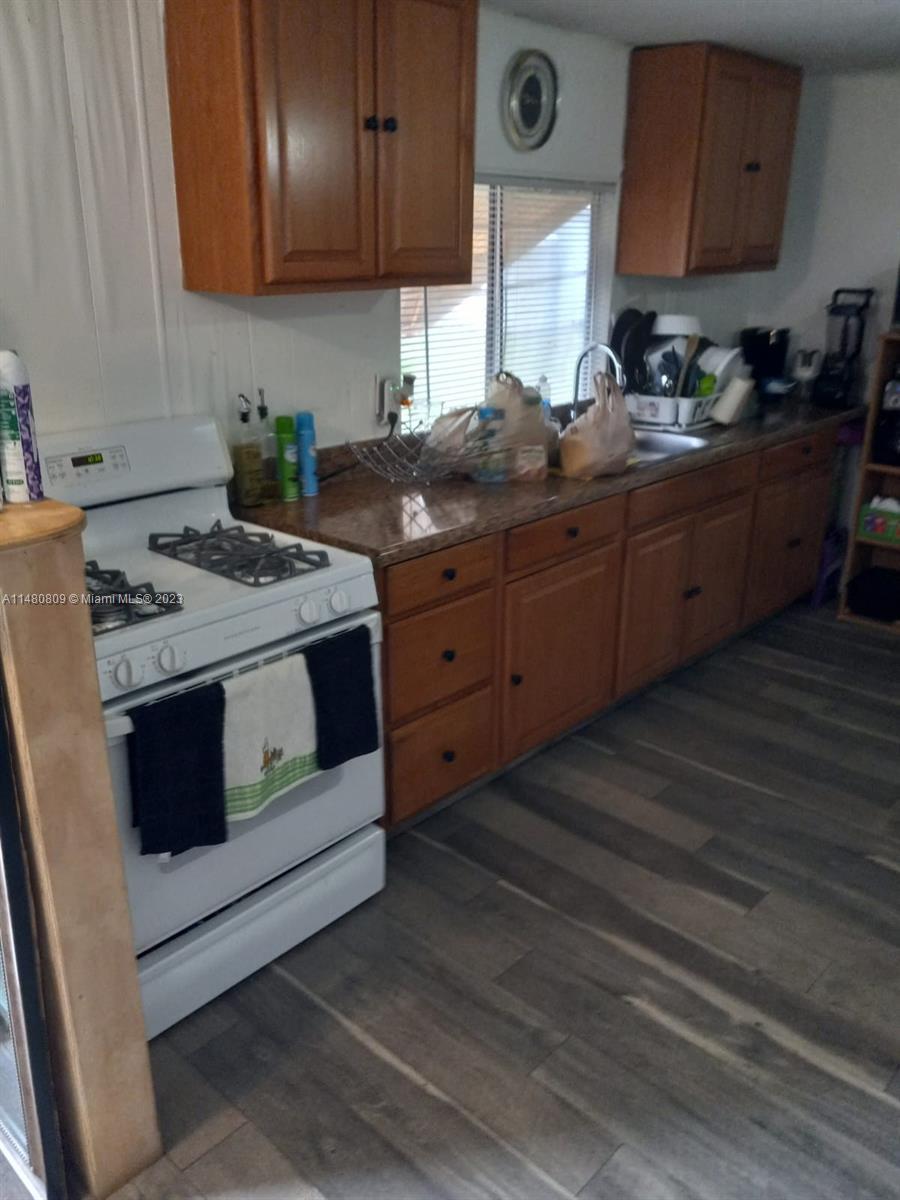 Photo of 5015 SW 35th Pl in Davie, FL