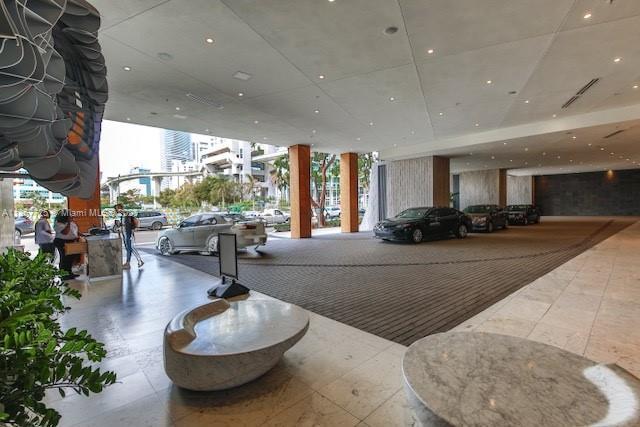 AMAZING 1BED/1.5 APARTMENT @BRICKELL CITY CENTRE WITH BIG BALCONY FACING MIAMI RIVER AND CITY SKYLIN
