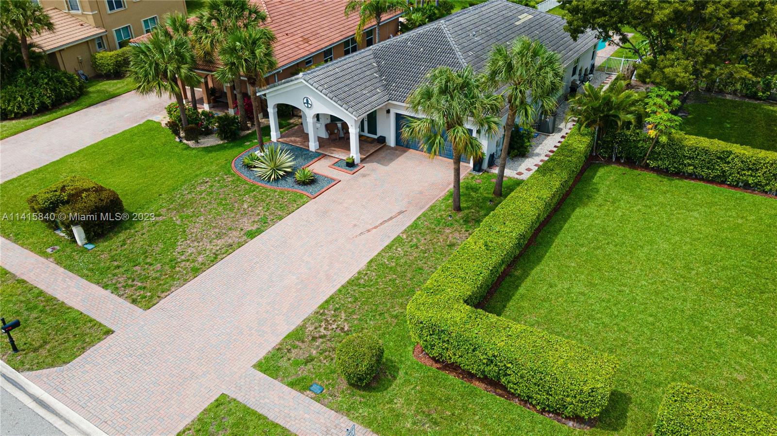 Photo of 135 Catania Wy in Royal Palm Beach, FL