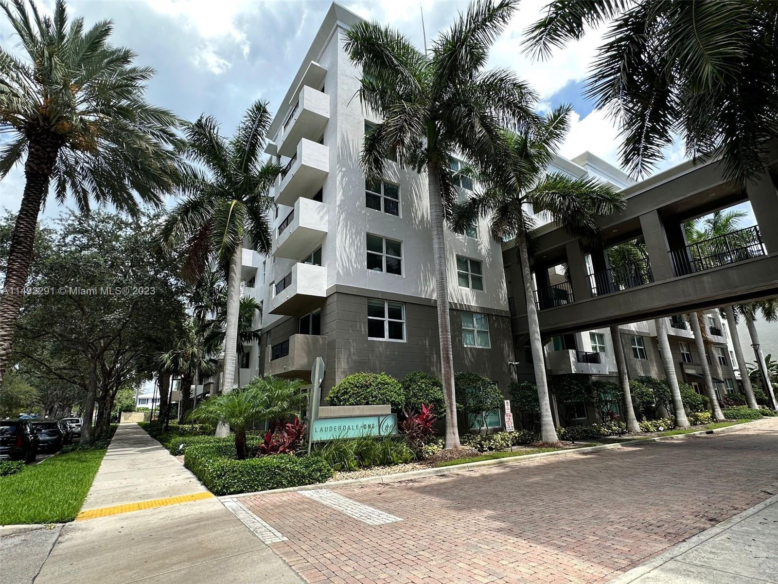 Photo of 2421 NE 65th St #418 in Fort Lauderdale, FL