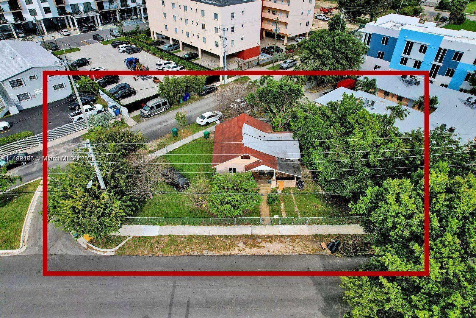 Photo of 1745 NW 15th St Rd in Miami, FL