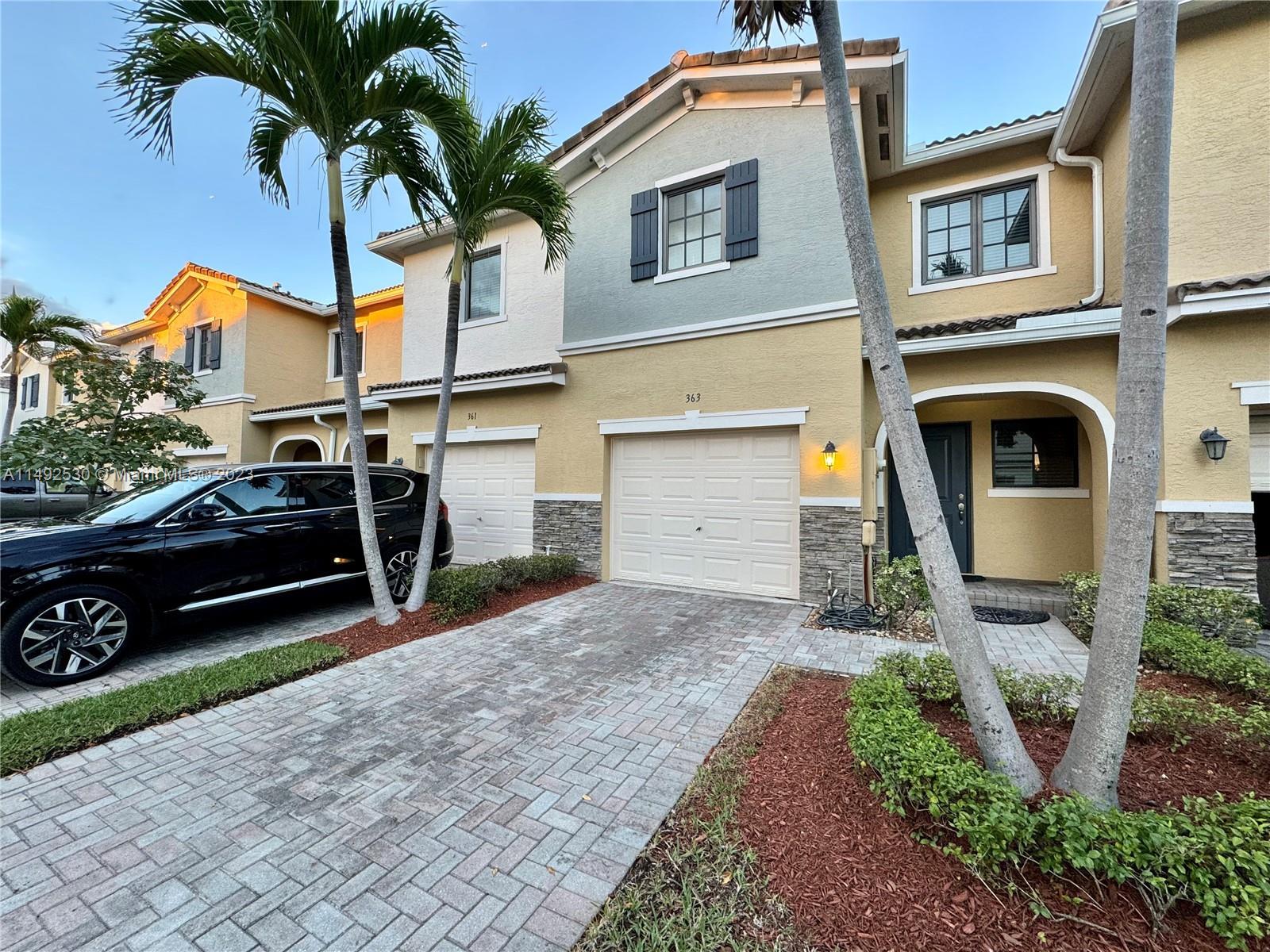 Photo of 363 NE 194th Ln in Miami, FL