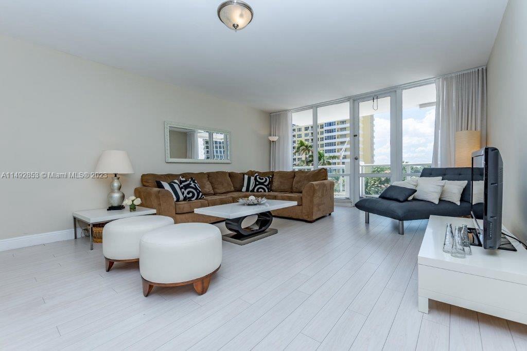 Photo of 5601 Collins Ave #420 in Miami Beach, FL