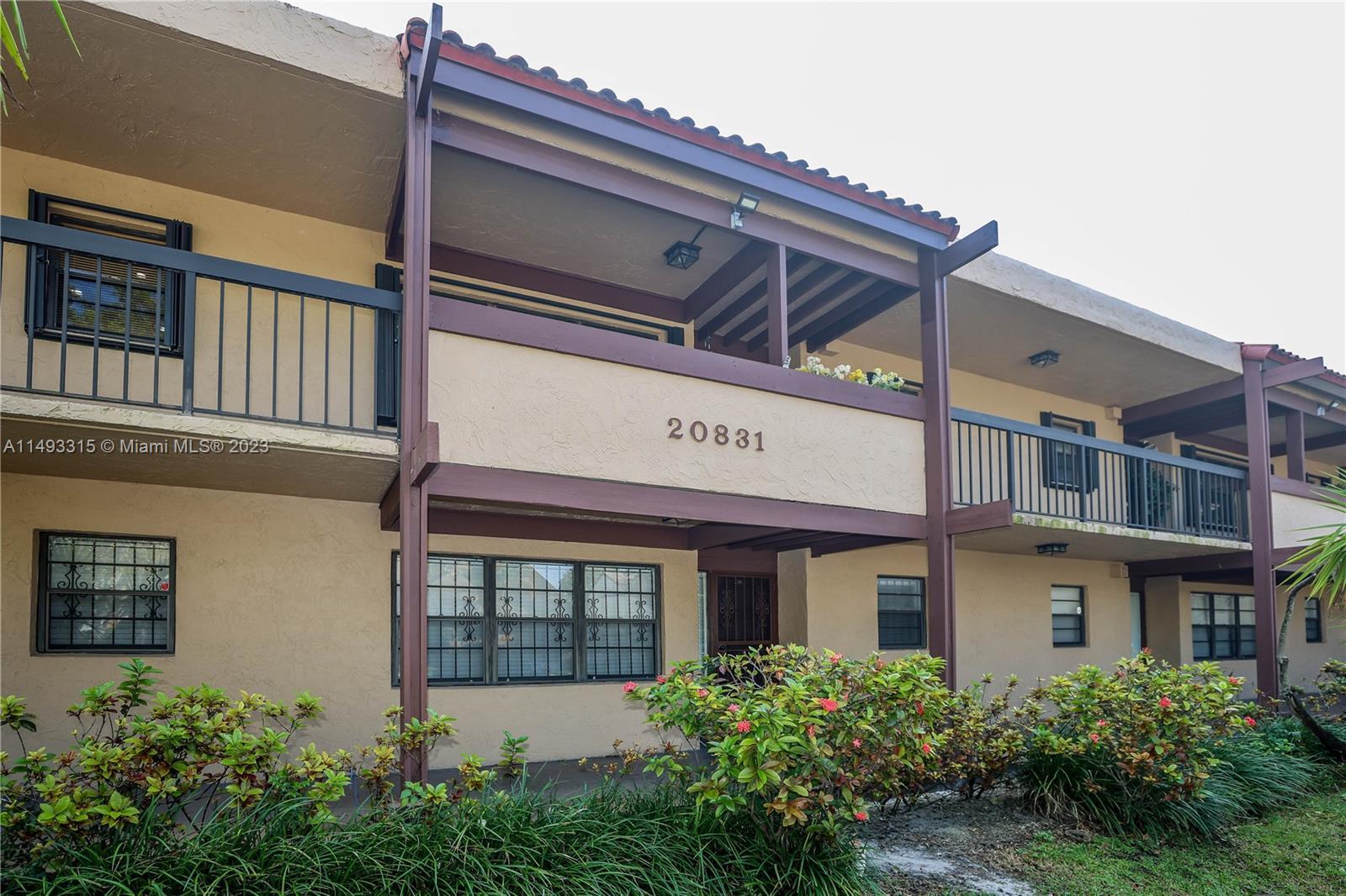 Photo of 20831 San Simeon Wy #203 in Miami, FL