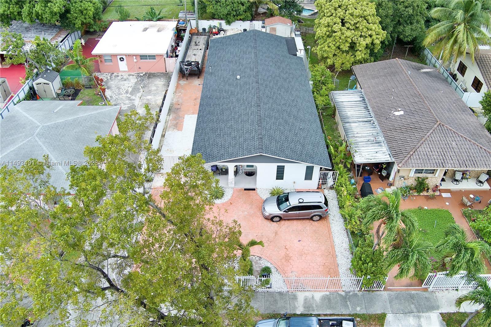 Photo of 131 W 15th St in Hialeah, FL