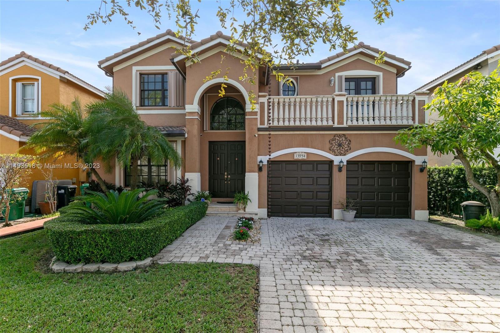 "Prime location! Stunning single-family residence nestled in the desirable Kendall Country Estates. 