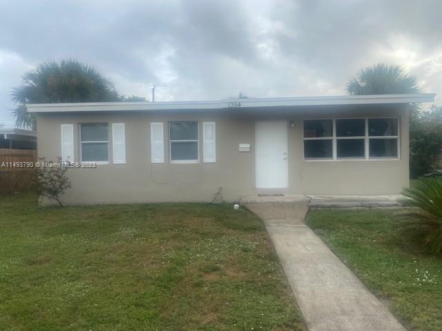 Photo of 1354 11th St in West Palm Beach, FL