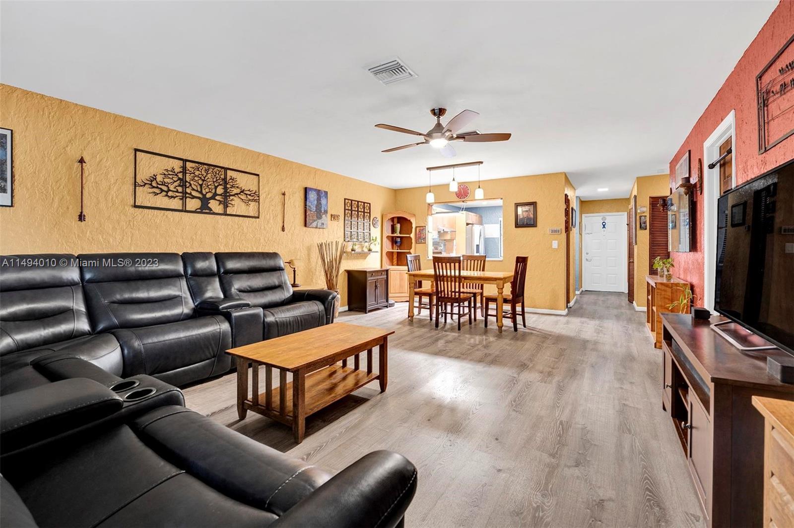 Photo of 216 W Laurel Dr #1307 in Margate, FL