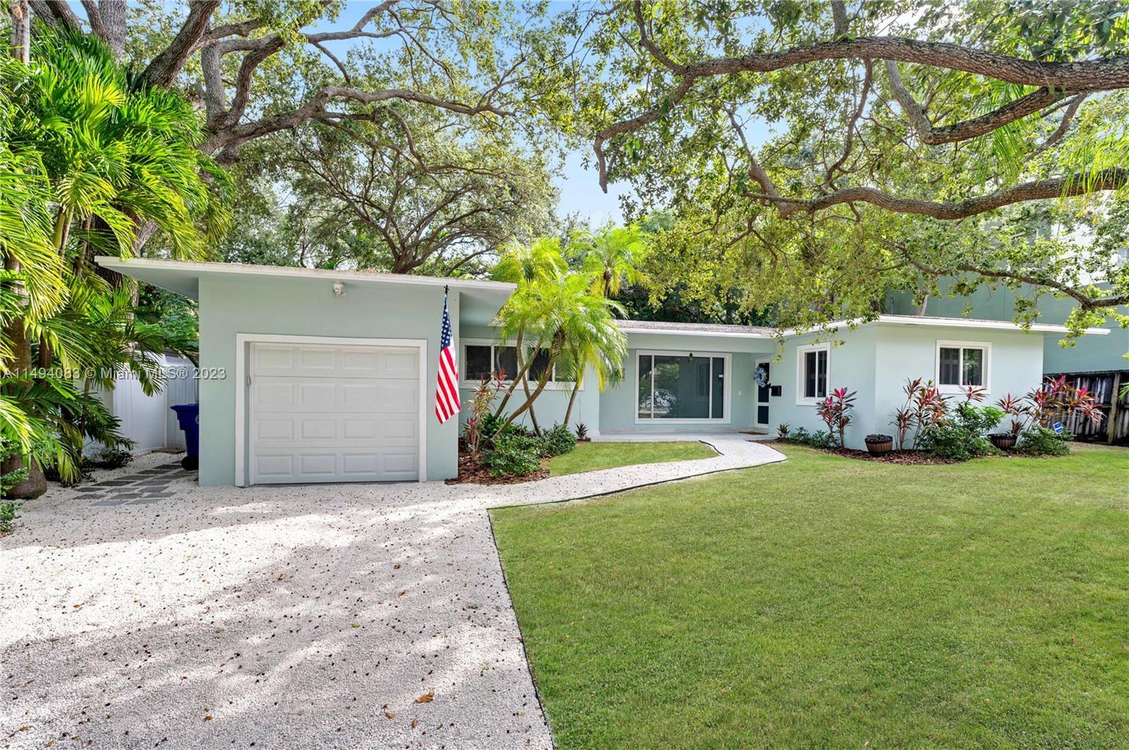 Photo of 2625 SW 17th Ave in Miami, FL