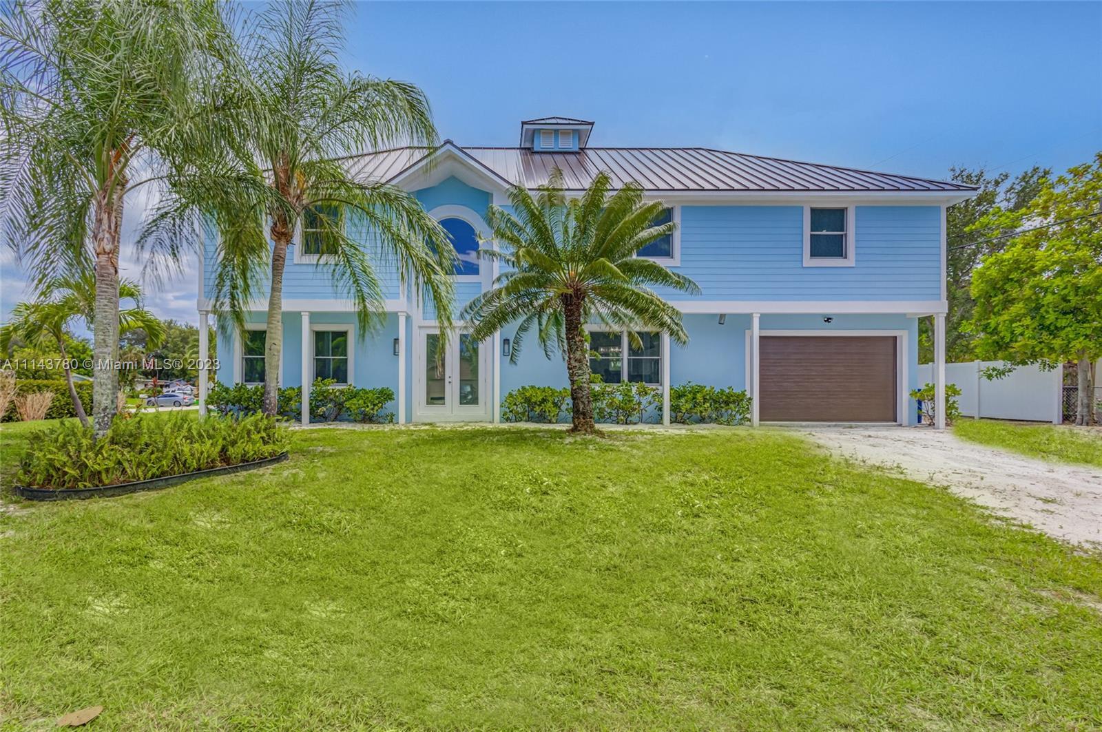 Photo of 100 Norwood Rd in Jupiter, FL