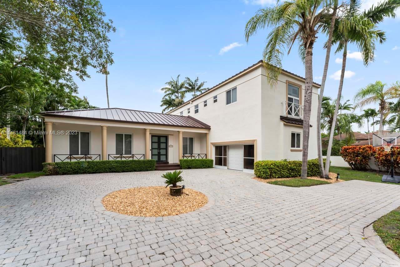 Photo of 18102 SW 83rd Ave in Palmetto Bay, FL