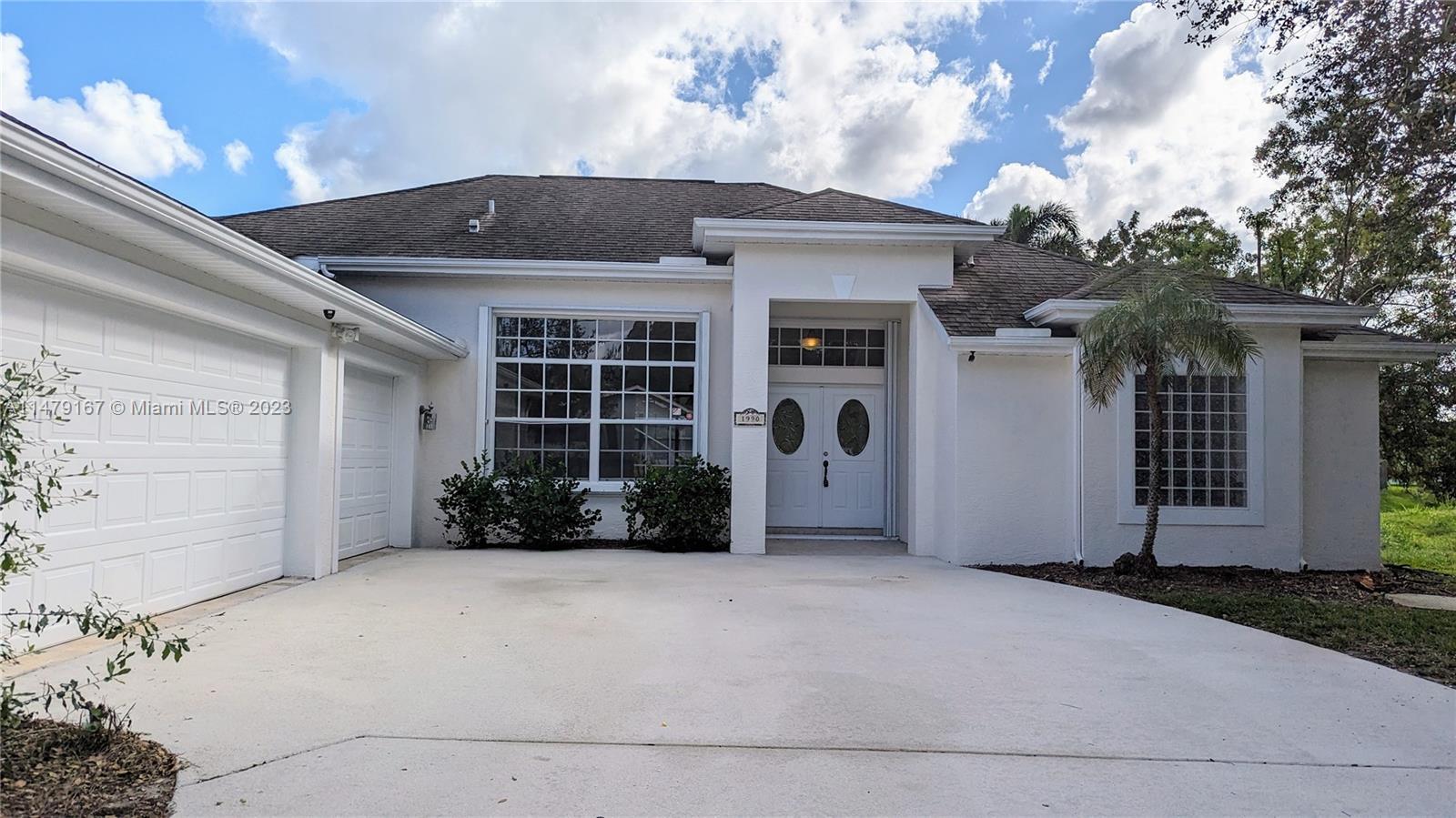 Photo of 1990 SW Justison Ave in Port St Lucie, FL
