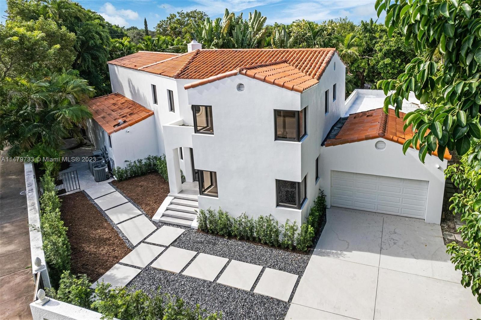 Photo of 6812 San Vicente St in Coral Gables, FL