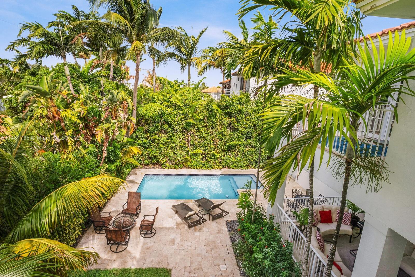 Photo of 760 Glenridge Rd in Key Biscayne, FL