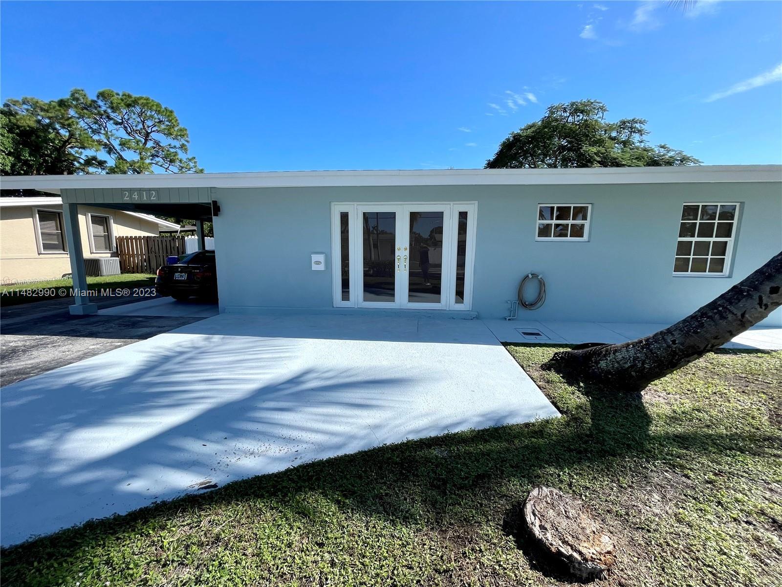 Photo of 2412 Andros Ln in Fort Lauderdale, FL