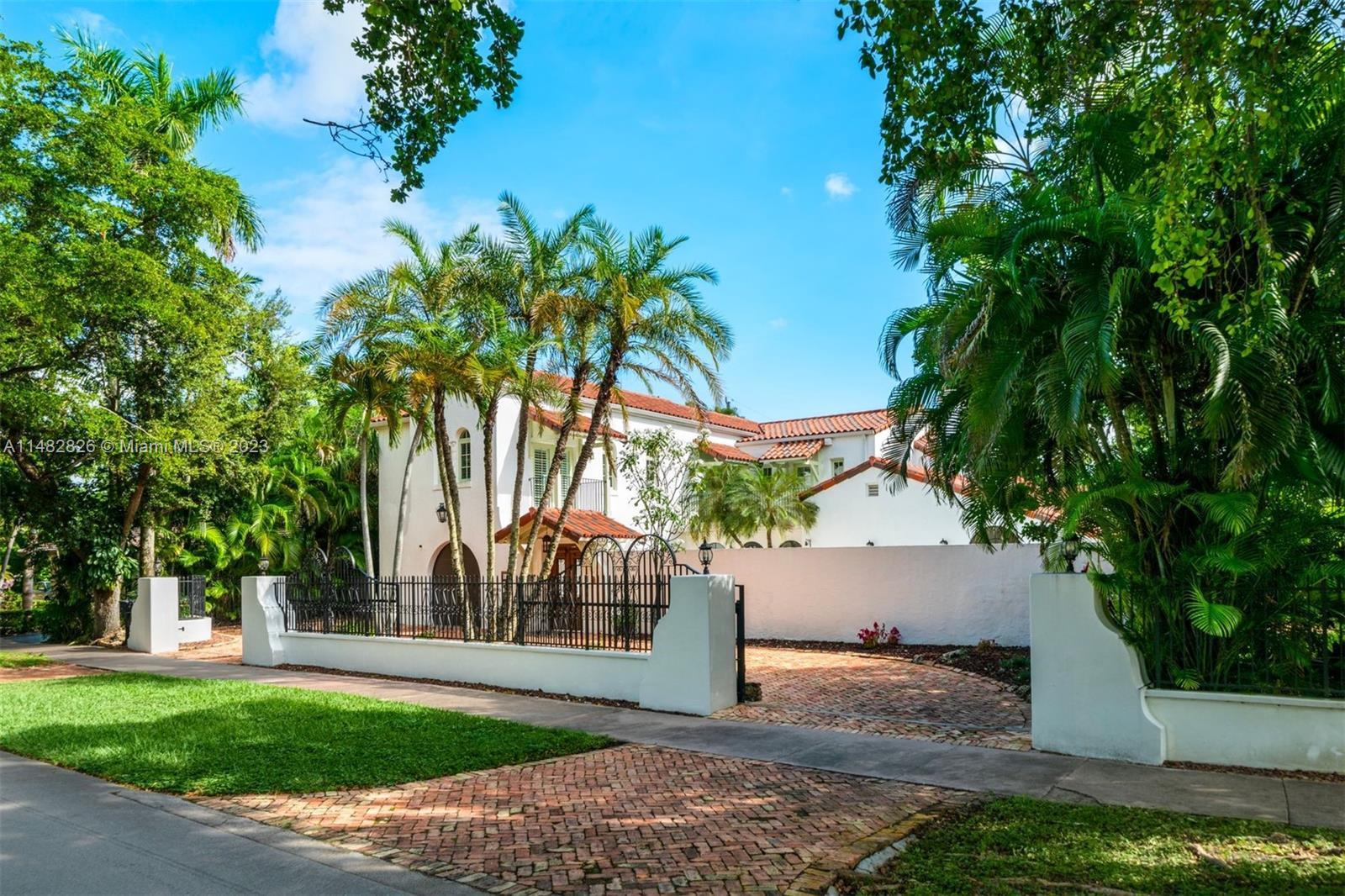Photo of 5309 Alhambra Cir in Coral Gables, FL