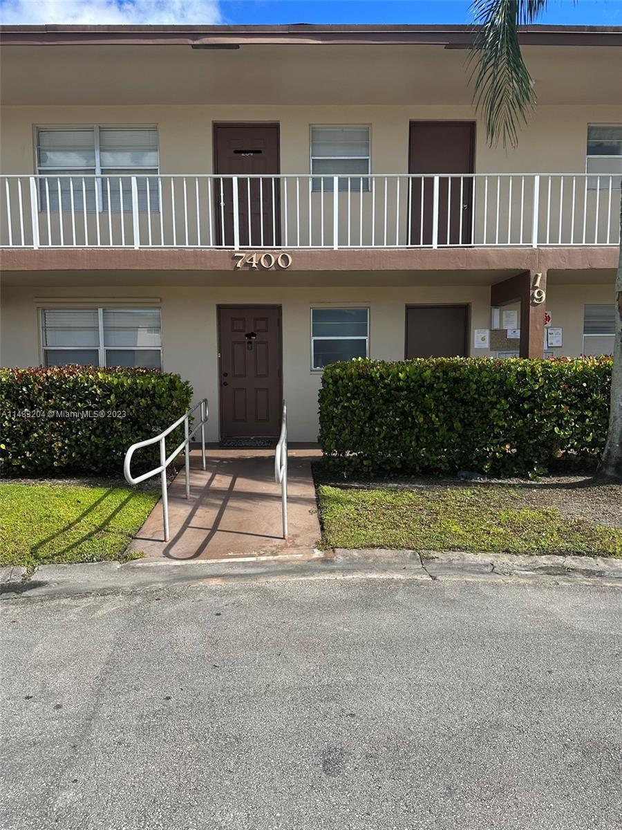 Photo of 7400 NW 4th Pl #106 in Margate, FL