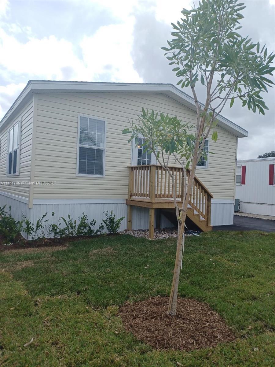 Photo of 2660 E Marina Dr in Dania Beach, FL