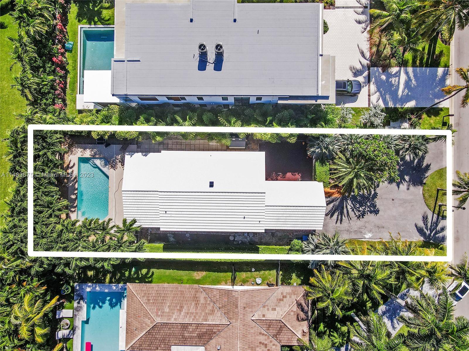 Photo of 605 Golden Beach Dr in Golden Beach, FL