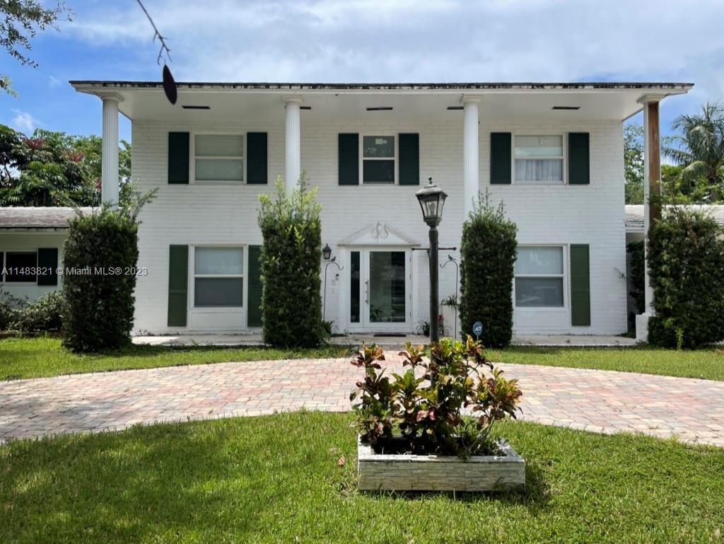 Photo of 7360 SW 123rd Ter in Pinecrest, FL