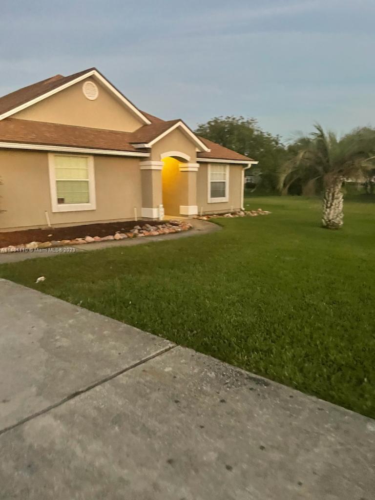 Photo of 6989 S Clearwater Park Ct in Jacksonville, FL