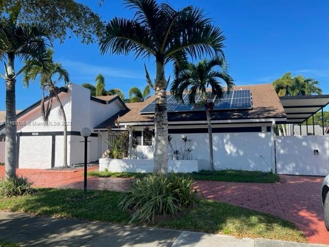 Photo of 9230 SW 100th Ave Rd in Miami, FL