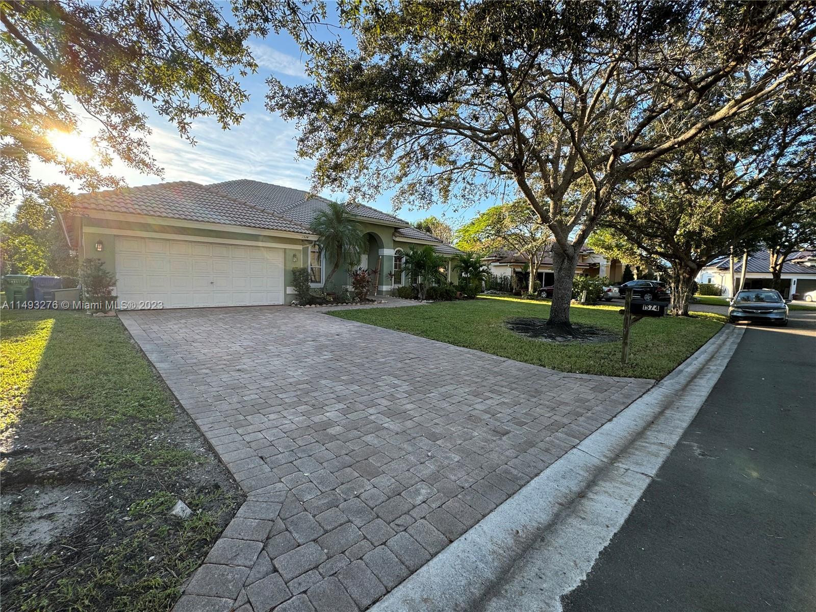 Photo of 1574 NW 103rd Ter in Coral Springs, FL