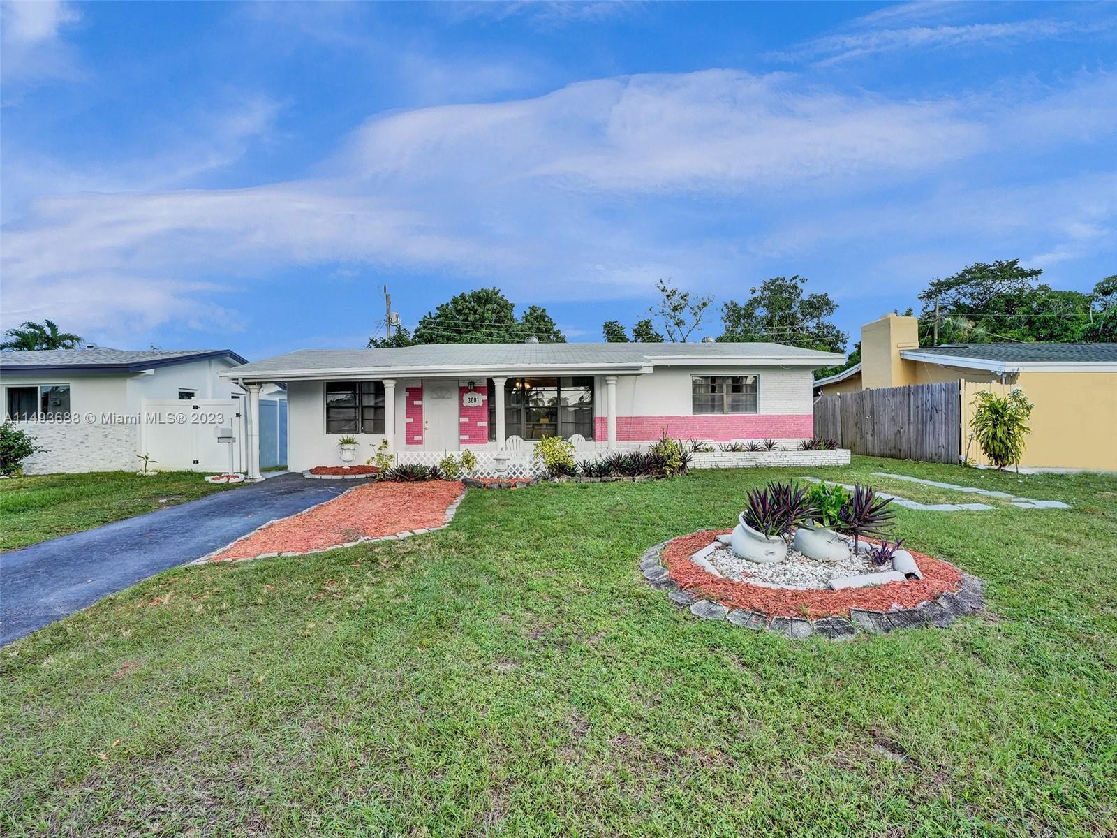 Photo of 3001 Arcadia Dr in Miramar, FL
