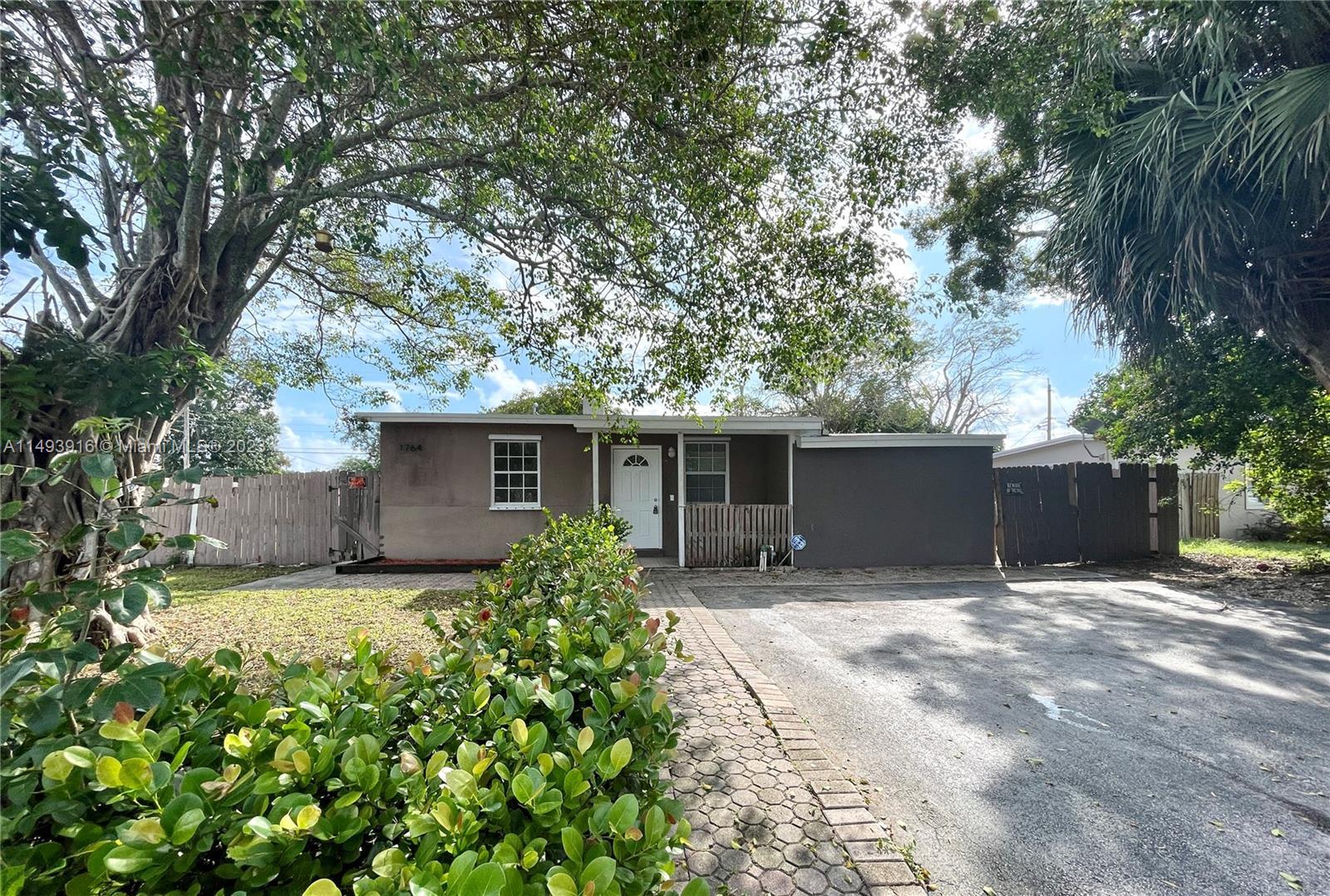 Photo of 1764 NE 49th St in Pompano Beach, FL