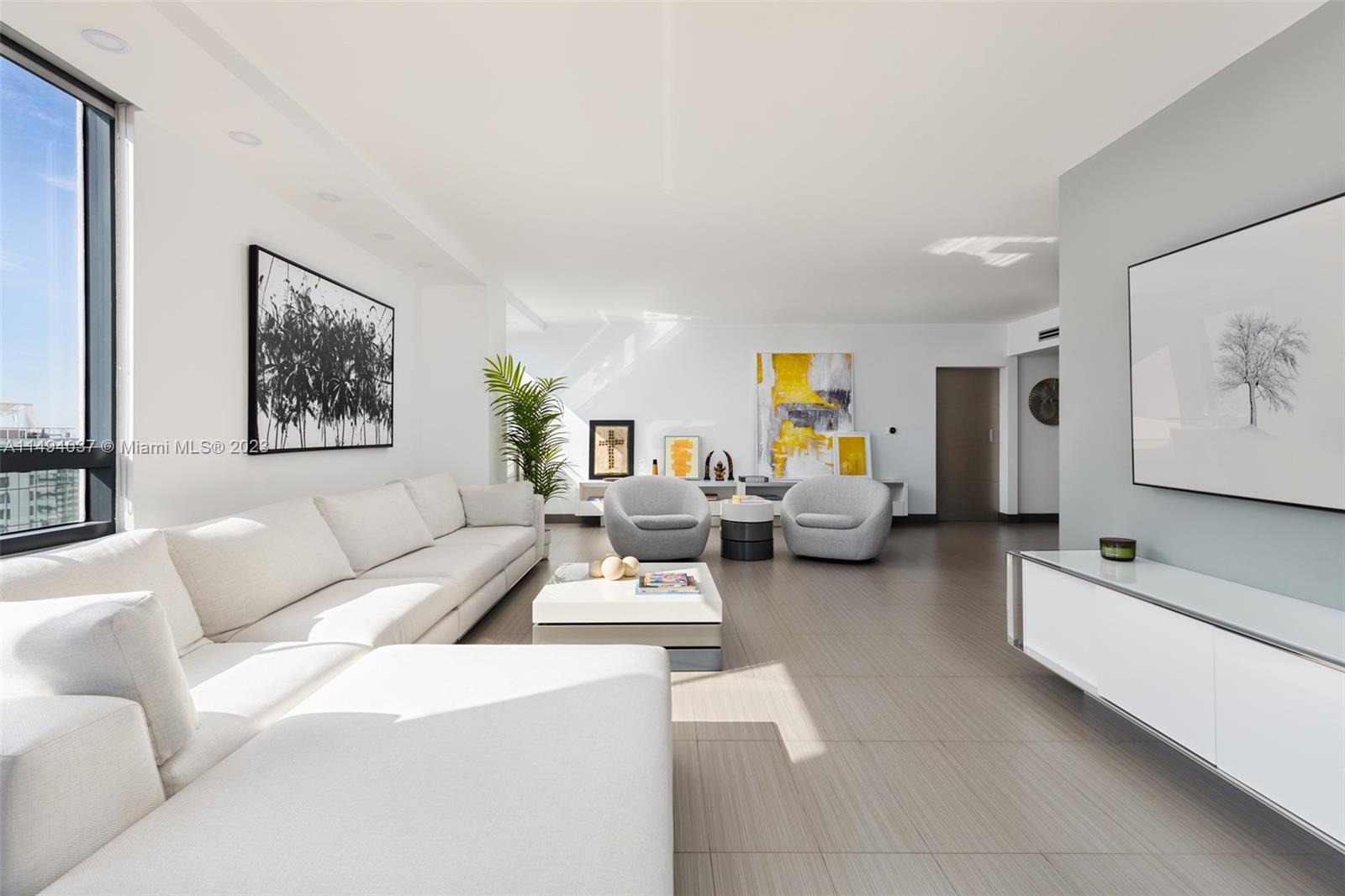 Photo of 1330 West Ave #1813 in Miami Beach, FL