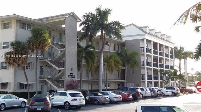 Photo of 440 Paradise Isle Blvd #308 in Hallandale Beach, FL