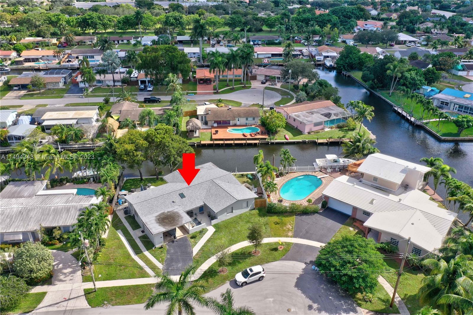 Photo of 1380 SW 57th Ave in Plantation, FL
