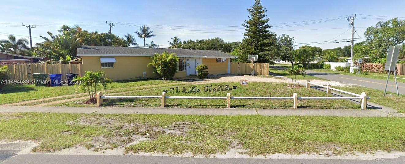 Photo of 3732 SW 16th St in Fort Lauderdale, FL