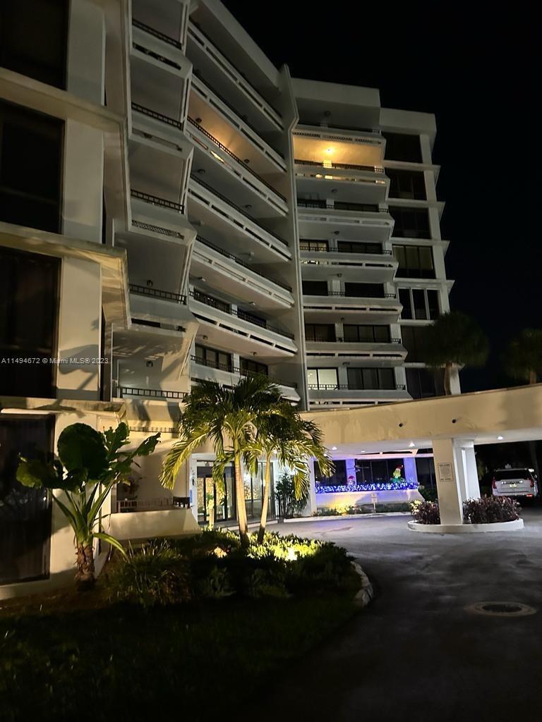 Photo of 13951 Kendale Lakes Cir #908A in Miami, FL