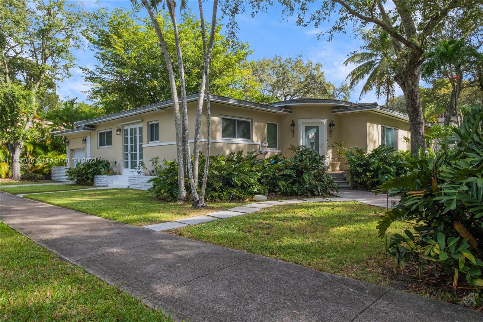 Photo of 445 Minorca Ave in Coral Gables, FL