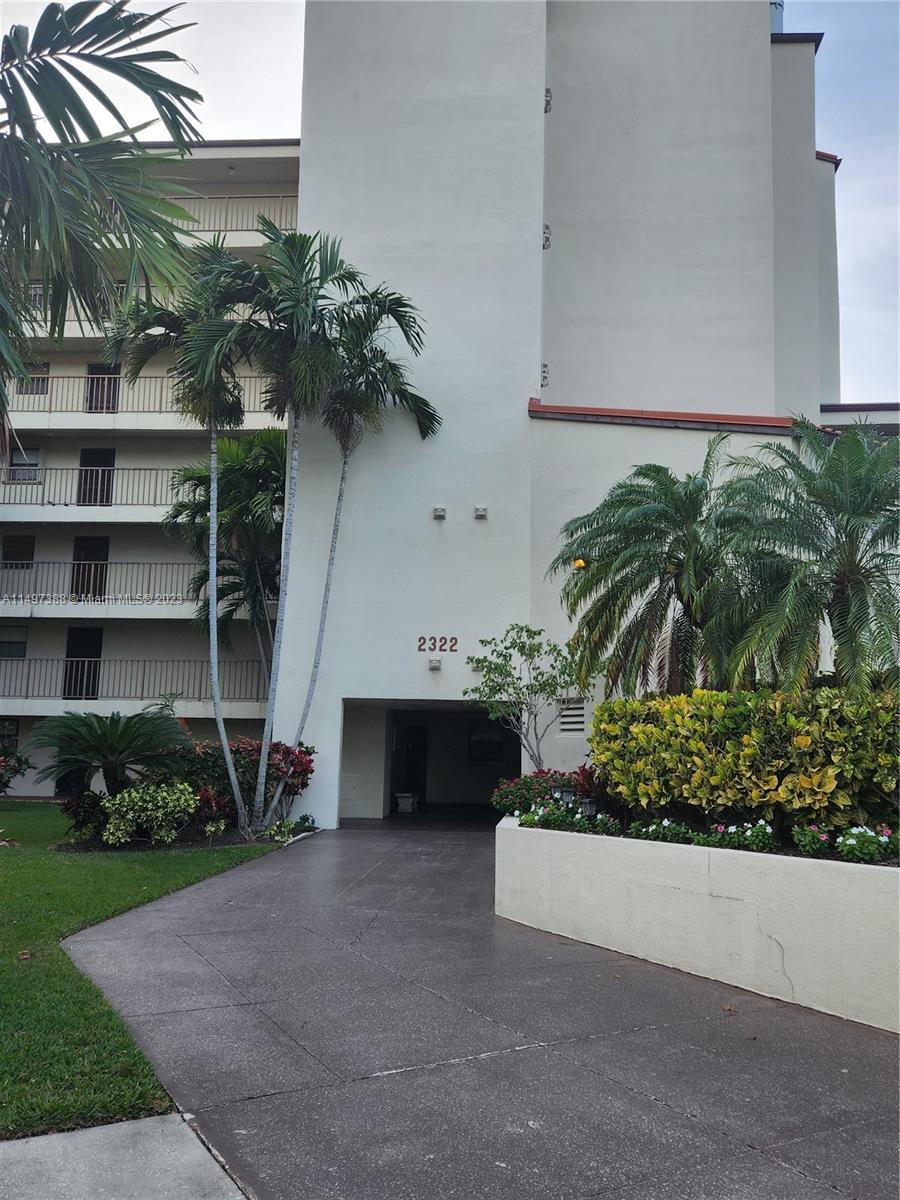 Photo of 2320 S Cypress Bend Dr #405 in Pompano Beach, FL