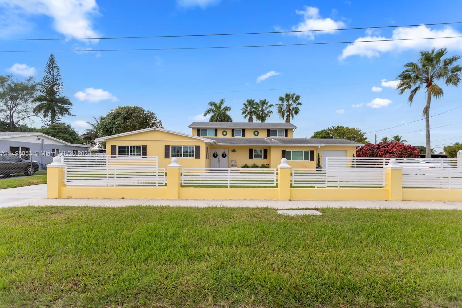 Photo of 17230 NW 14th Ave in Miami Gardens, FL