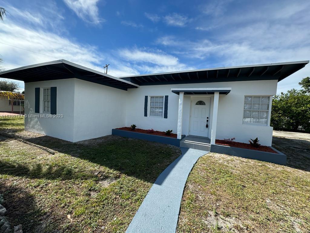 Photo of 11720 NW 5th Ave in Miami, FL